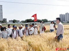 駐馬店市農科院聯袂東祥小學開展農業科